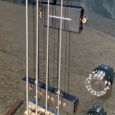 Washburn B-20 1981 Explorer Bass image 5