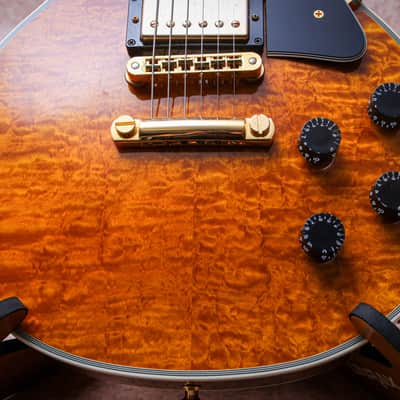 GIBSON USA Custom Shop Les Paul Custom 3A Quilt Top "Trans Amber + Ebony" (2017) image 6