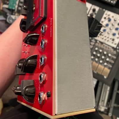 Bugbrand Stereo Compress 2022 - Red image 4