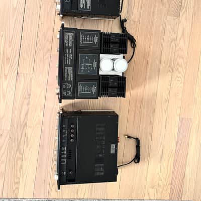Vintage McIntosh MC2255 250-Watt Stereo Solid State Power Amplifier 1981 - 1986 - Black image 4