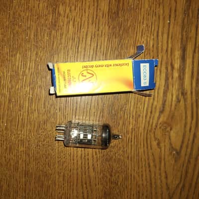 Behringer VT911 Vintage Tube Overdrive 2000s - Black / Silver image 5