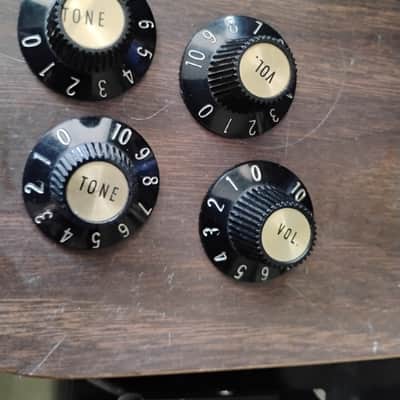 1968 - early '69 Gibson Les Paul Custom 'Witch hat' Knobs, gold inserts excellent condition, vintage original luthier parts for project or restoration. 68 1969 60s. image 2