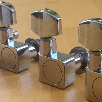 6 Fender CHROME Tuners Inline 2pin F Logo (Non Staggered) NOS American Standard image 11