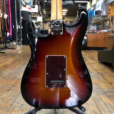 Fender American Professional II Stratocaster 3-Color Sunburst w/Maple Fingerboard, Hard Case image 3
