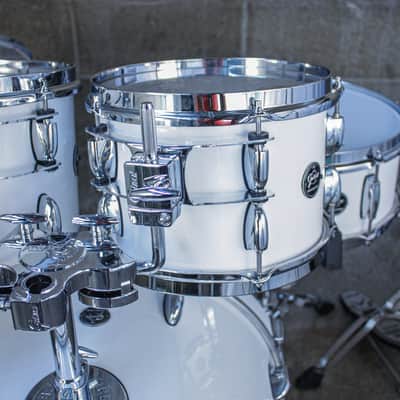Gretsch Renown Piano White 5-Piece Kit (20/14/12/10/SD) image 8