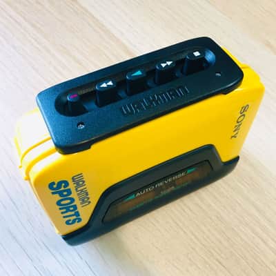 Sony WM-A53 [COLLECTIBLE] Walkman Cassette Player, Awesome Yellow, Working ! image 8