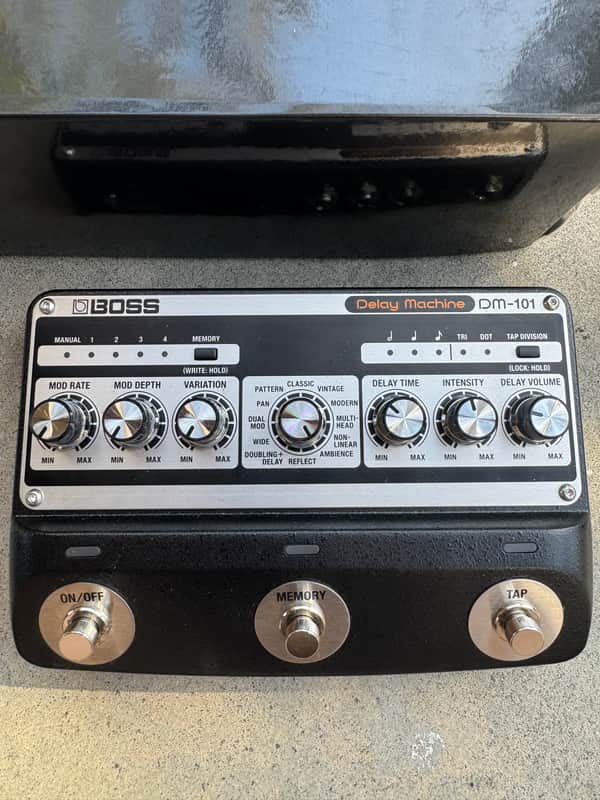 Boss DM-101 Delay Machine