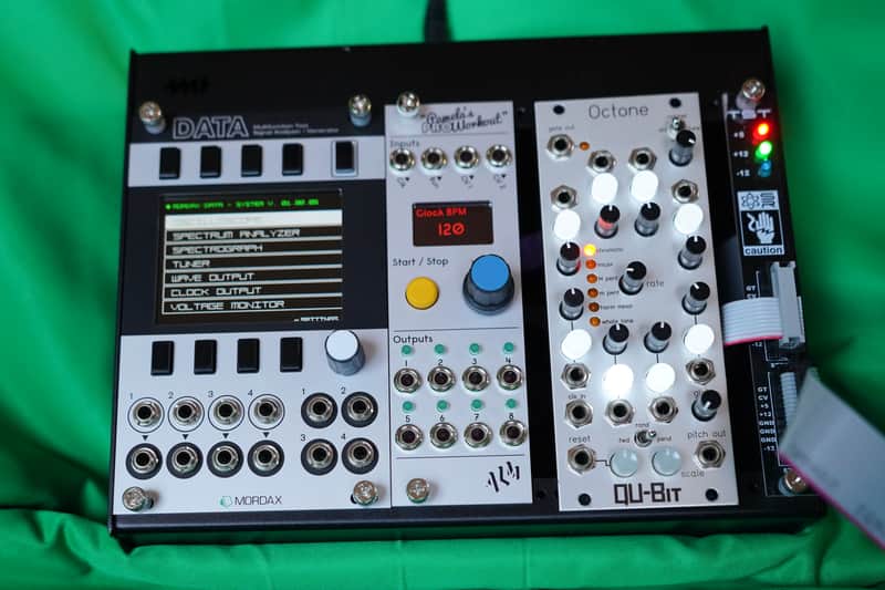 Qu-Bit Electronix Octone 2016 - Silver