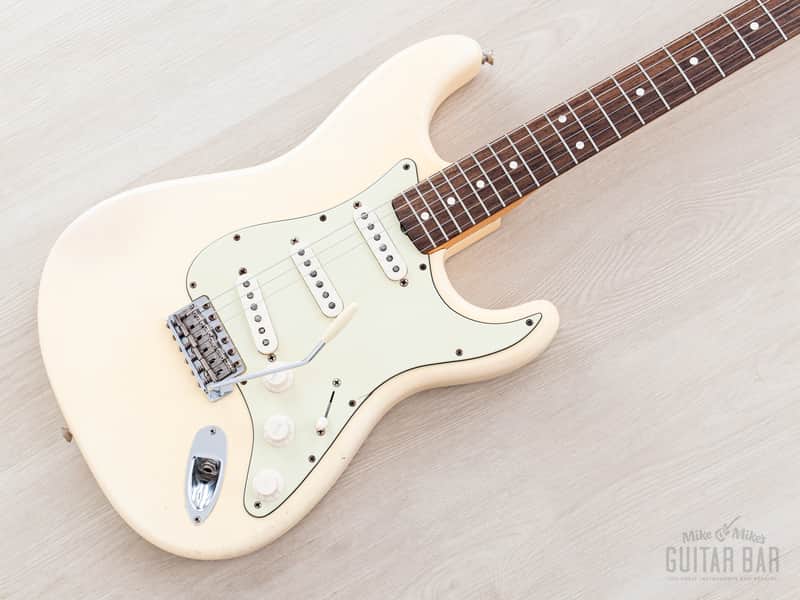 2006 Fender American Vintage ‘62 Stratocaster Olympic White w/ Hangtags, Case image 1