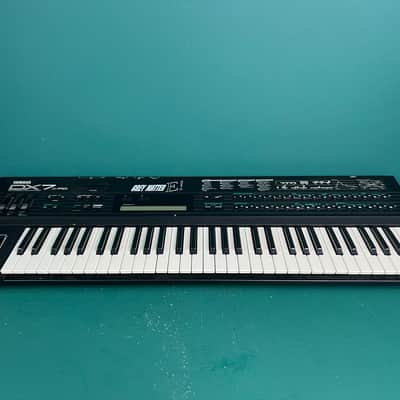 Yamaha DX7-IIFD FM synthesizer with grey matter