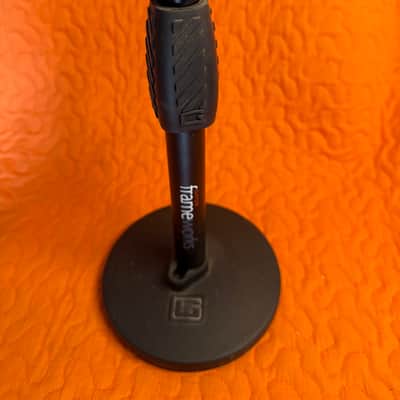 Pair of Gator desktop microphone stands (or speaker stands) GFW-MIC-0601 image 4