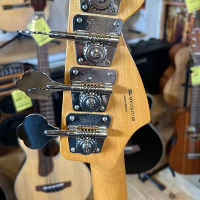 Fender Reverse Jaguar Pawn Shop series 2012 - Metallic Red image 4
