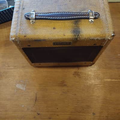1955 Fender Champ 5D1 Tweed Wide Panel image 4