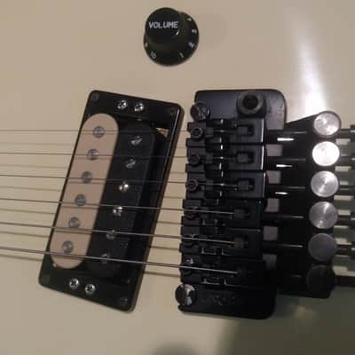 Kramer Baretta holy grail 1983 Cream image 4