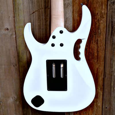 Ibanez JEMJR Steve Vai Signature - White image 16