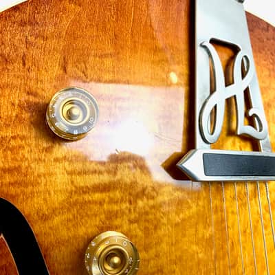 Heritage H-575 Almond Sunburst 1998 image 10