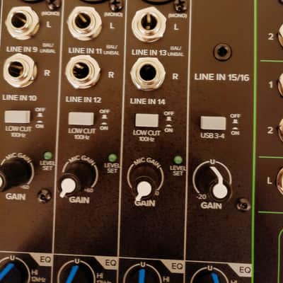 Mackie ProFX16v3 16-Channel Effects Mixer - Unused image 3