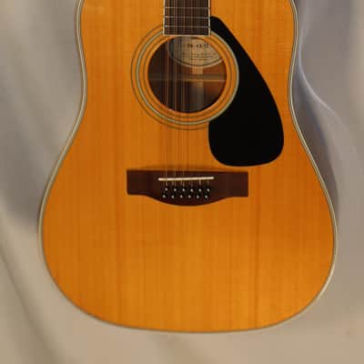 YAMAHA DW4 S acoustic guitars