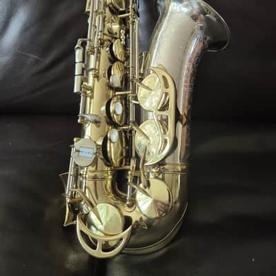 King Super 20 Silver Sonic Alto saxophone 1963 - Original lacquer image 3
