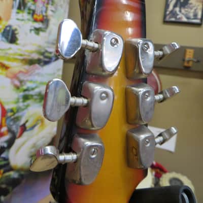 Burns Baldwin arch top 1968 - cherry sunburst image 7