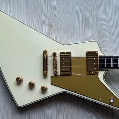 2014 Gibson Limited Edition Lzzy Hale Explorer – Alpine White image 4