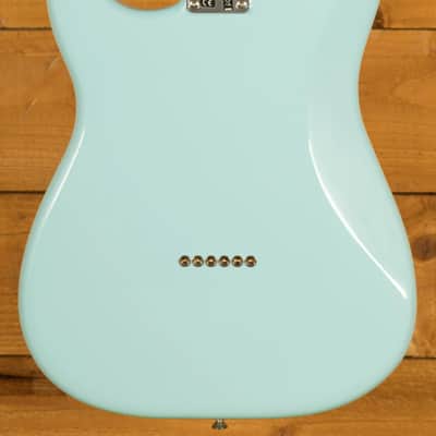 Fender Tom DeLonge Stratocaster - Rosewood - Daphne Blue *B-Stock* image 2