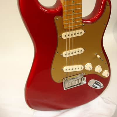 2005 Fender American Deluxe Strat V Neck Electric Guitar, Maple Fingerboard, Candy Apple Red w/ Case image 3