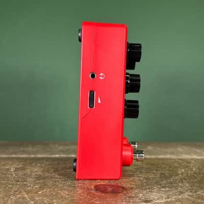 Line 6 POD Express 2024 - Present - Red / Black image 4