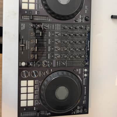 Pioneer DDJ-1000 4-Channel Rekordbox DJ Controller 2010s - Black image 3