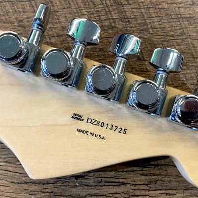2008 Fender American Deluxe Stratocaster Gloss 3-Tone Sunburst Finish Left-Handed Electric Guitar image 10