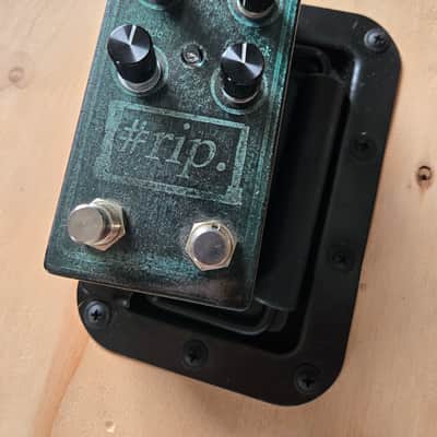 Dropping Acid Pedal Etching #rip. 2010's - Grey image 1