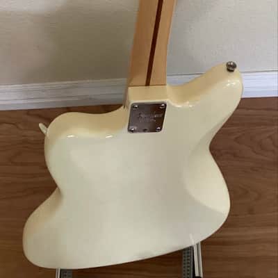Fender American Professional Jazzmaster White with Maple Fretboardwith Rhythm Circuit, Lindy Fralin Noiseless Pickups and Hardshell Case 2017 image 9