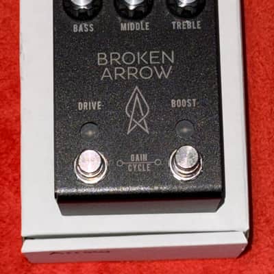 Qubizmik | BROKEN FACE | FUZZ FACE Style | Handmade | Boutique FX