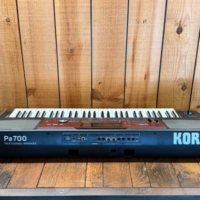 Korg Pa700 Professional Arranger - Standard 2017 - Present - Red image 5