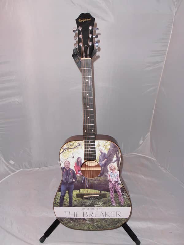 Epiphone Little Big Town Promotional Autographed Guitar, Excellent! Bild 1
