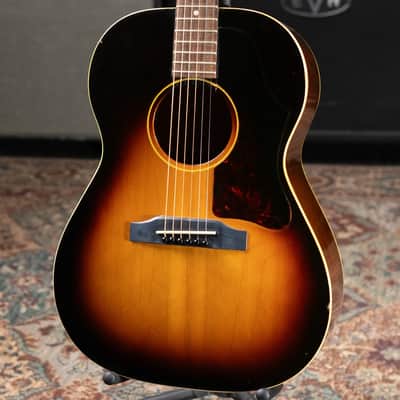 Gibson Vintage 1966-1967 LG-2 Acoustic Guitar - Sunburst with Alligator Chipboard Case - Used image 3