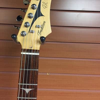 Tradition  Jerry Reed Signature Model Electric Guitar Sunburst image 3