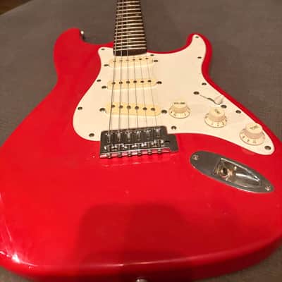Fender Squier stratocaster Early 2000s - Red image 1
