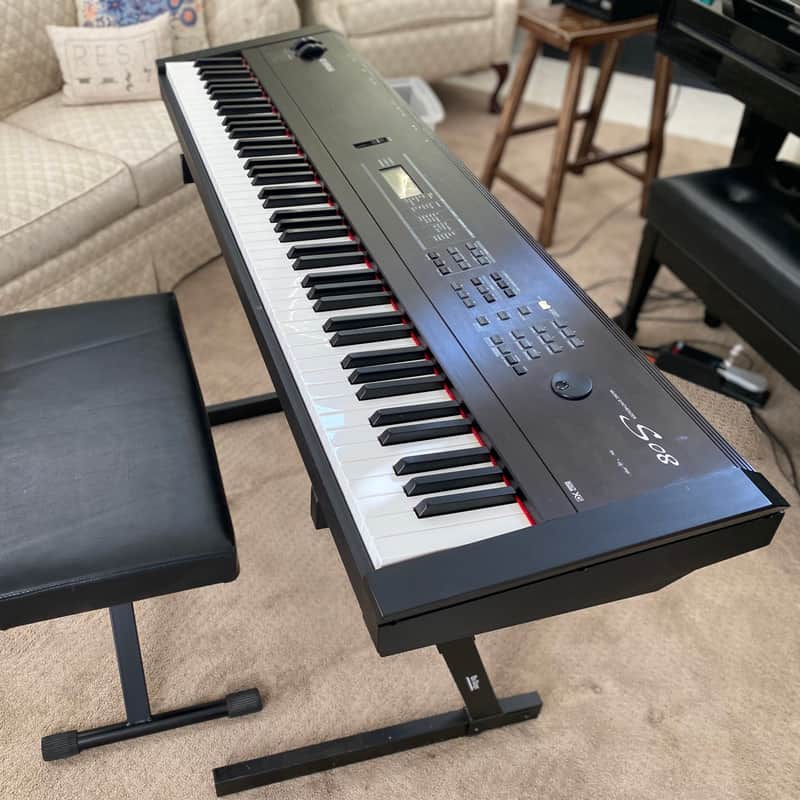 Yamaha S08 88-key synthesizer image 1