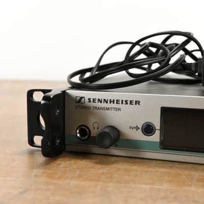 Sennheiser ew 300 IEM G3 Wireless In-Ear Monitoring System - 516-558 MHz CG012K2 image 3