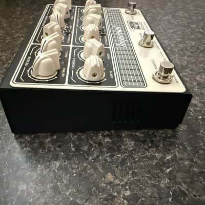Tone King Imperial Preamp 2025 - Present Cream / Black image 4