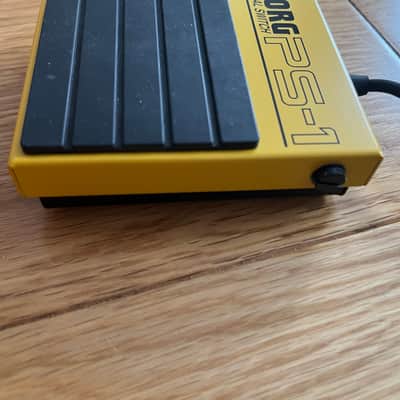 Korg PS1 Single Momentary Footswitch Sustain Pedal 2010s - Yellow image 4