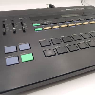 Yamaha RX15 Digital Rhythm Programmer imagen 2