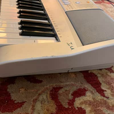 Yamaha YPT-300 Electric Portable Keyboard / Digital Piano - 61-Key Semi-Weighted image 6