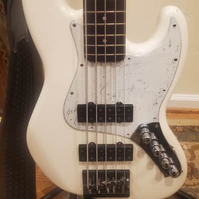 Fender Modern Player Jazz Bass V Satin 2014 - Olympic White image 6
