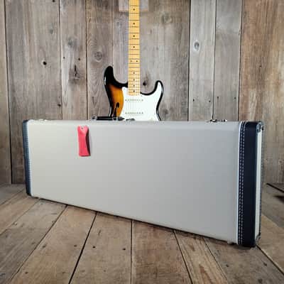 Fender Eric Johnson Thinline Stratocaster 2018 Sunburst Original Case & Paperwork - Sunburst image 24