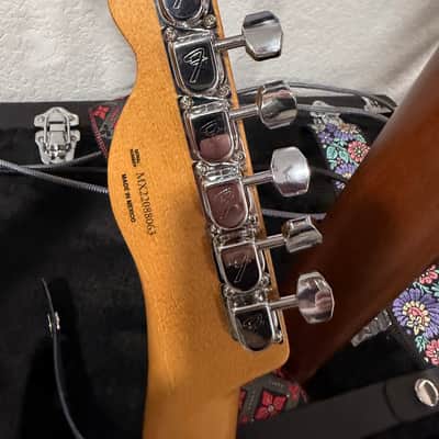 Fender Vintera '70s Telecaster Thinline by with Maple Fretboard 2020 - 2021 - Shell Pink CME exclusive image 8