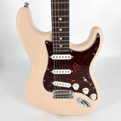 2021 Fender Limited Edition American Professional II Stratocaster Solid Rosewood Neck - Shell Pink image 4