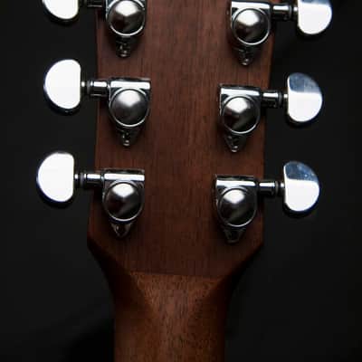 Washburn Comfort G20SCE Solid Sitka Spruce Top Grand Auditorium Electro Acoustic Guitar image 3