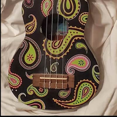 2011 Kala KA-SB PAISLEY Ukadelic Ukulele - Black Paisley Uke image 6